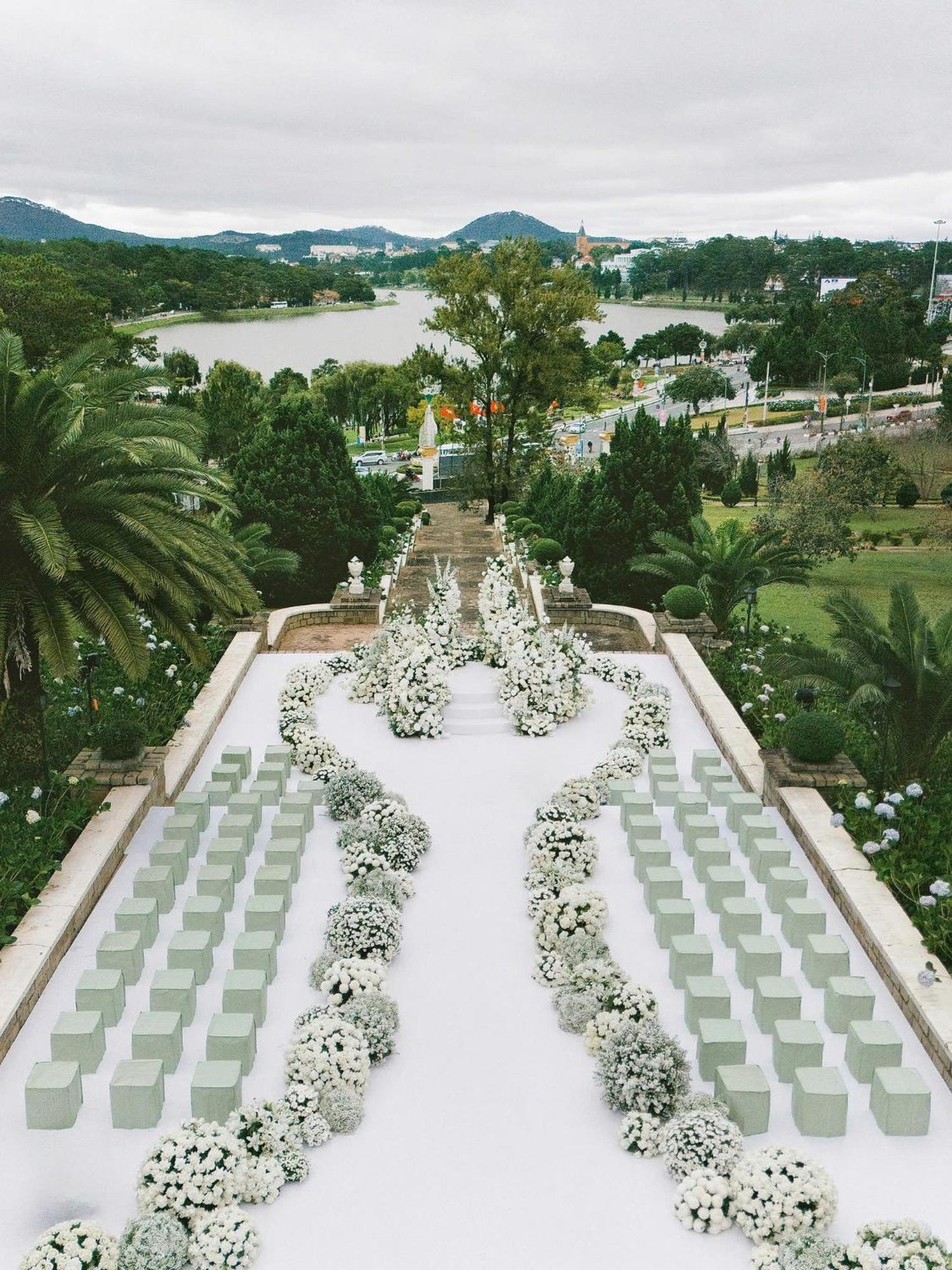 Dalat Palace Heritage Hotel Exterior photo